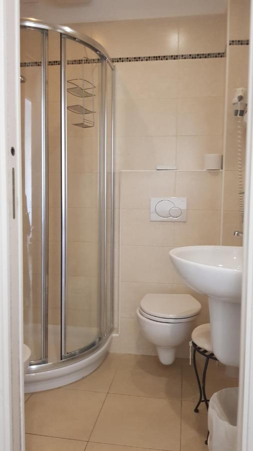 אלסיו Hotel Enrico מראה חיצוני תמונה